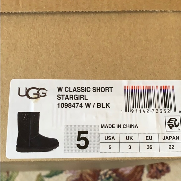 NEW UGG CLASSIC SHORT STARGIRL BLACK - Picture 8 of 8